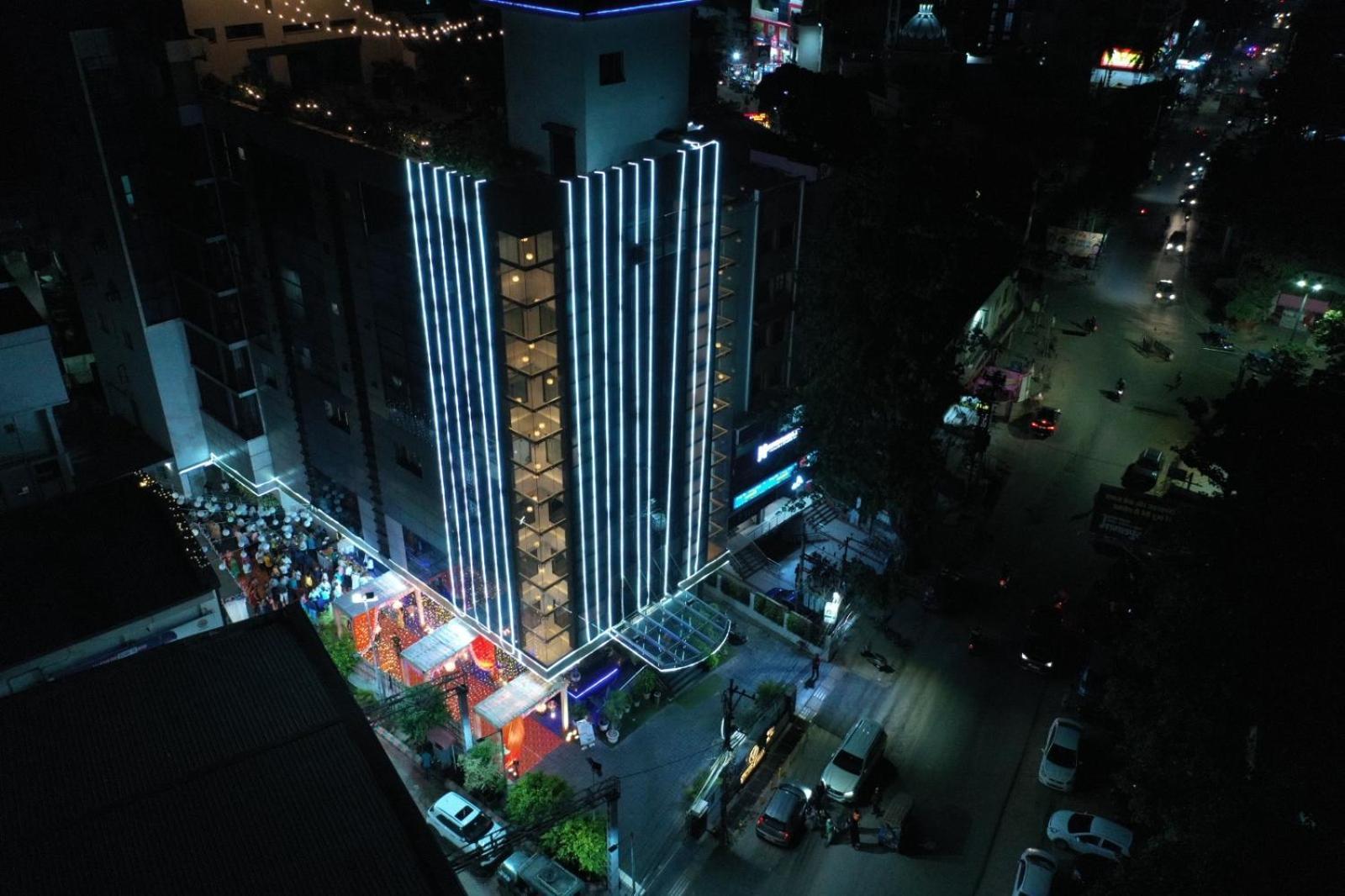 Hotel Vaibhav Bhāgalpur Zewnętrze zdjęcie