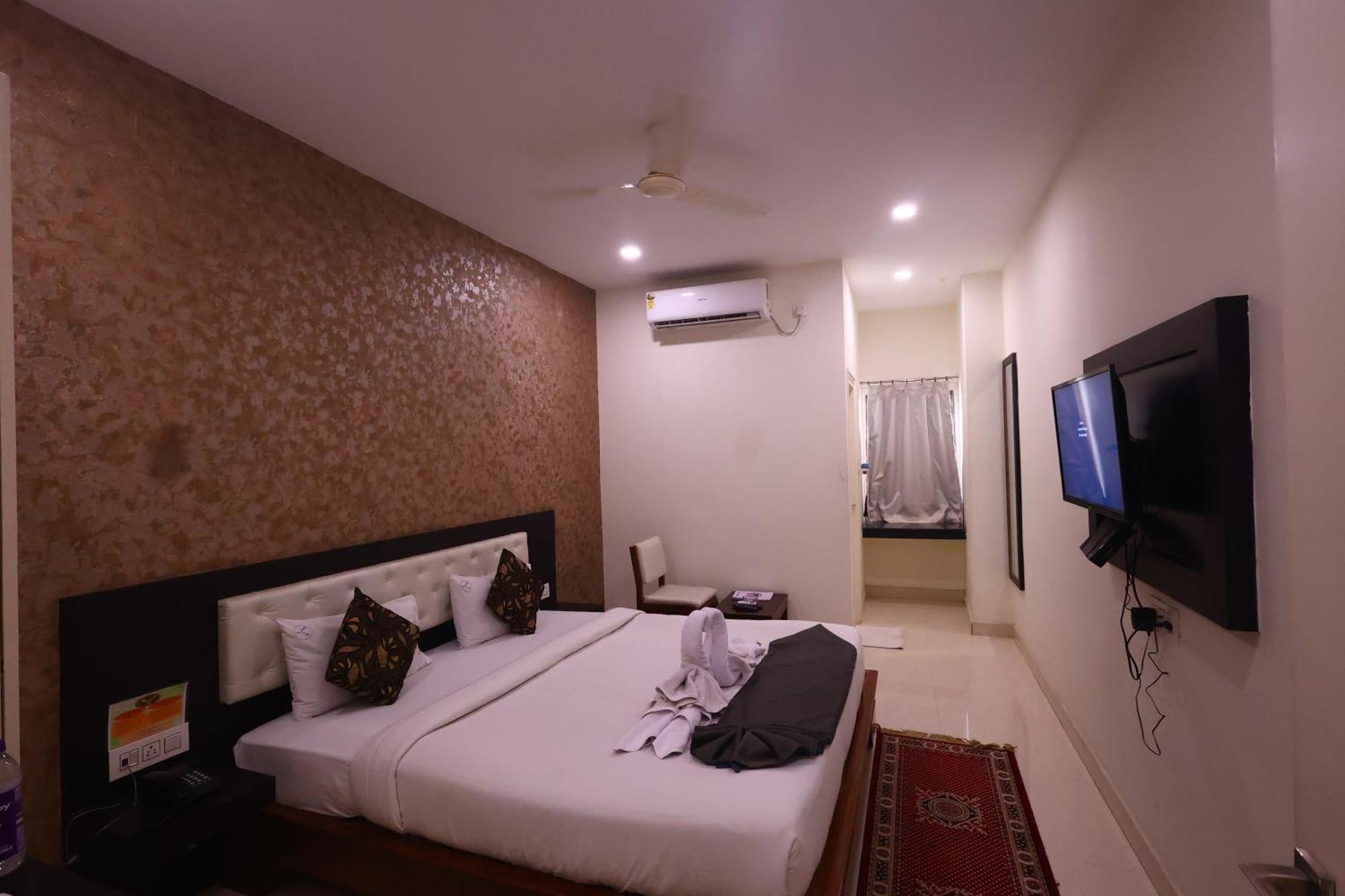 Hotel Vaibhav Bhāgalpur Zewnętrze zdjęcie